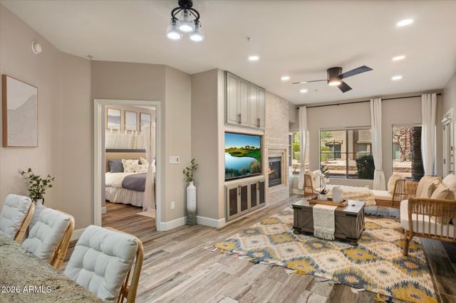 5350 E DEER VALLEY Drive 1250, Phoenix, AZ 85054