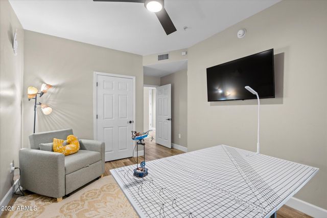 5350 E DEER VALLEY Drive 1250, Phoenix, AZ 85054