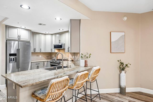5350 E DEER VALLEY Drive 1250, Phoenix, AZ 85054