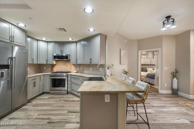 5350 E DEER VALLEY Drive 1250, Phoenix, AZ 85054