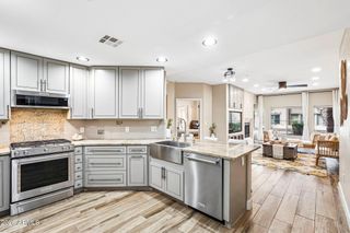 5350 E DEER VALLEY Drive 1250, Phoenix, AZ 85054