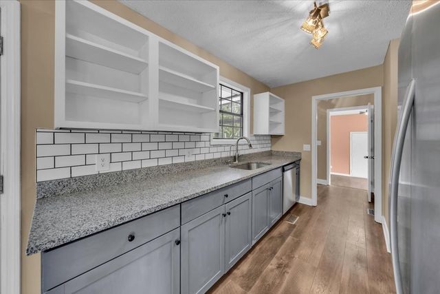 433 Glenwood Ave, Smyrna, TN 37167