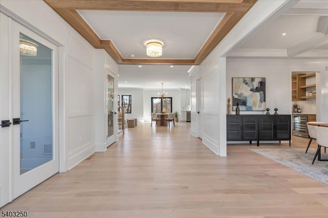 1822 North Gate, Scotch Plains Twp., NJ 07076