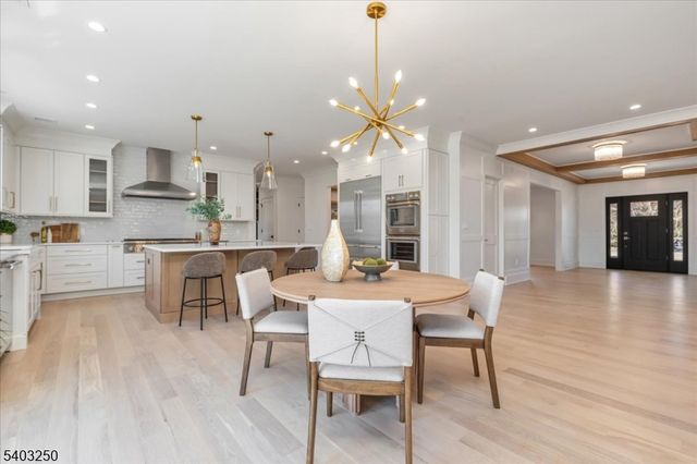 1822 North Gate, Scotch Plains Twp., NJ 07076