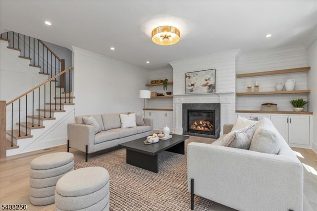 1822 North Gate, Scotch Plains Twp., NJ 07076