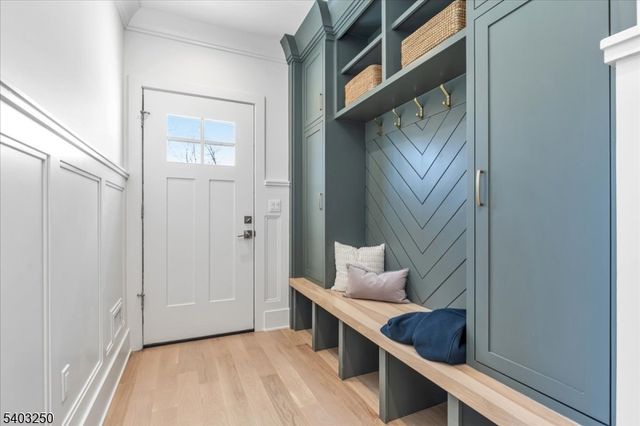 1822 North Gate, Scotch Plains Twp., NJ 07076