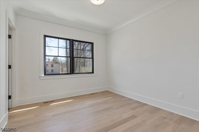 1822 North Gate, Scotch Plains Twp., NJ 07076