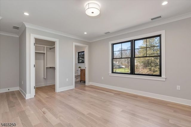 1822 North Gate, Scotch Plains Twp., NJ 07076