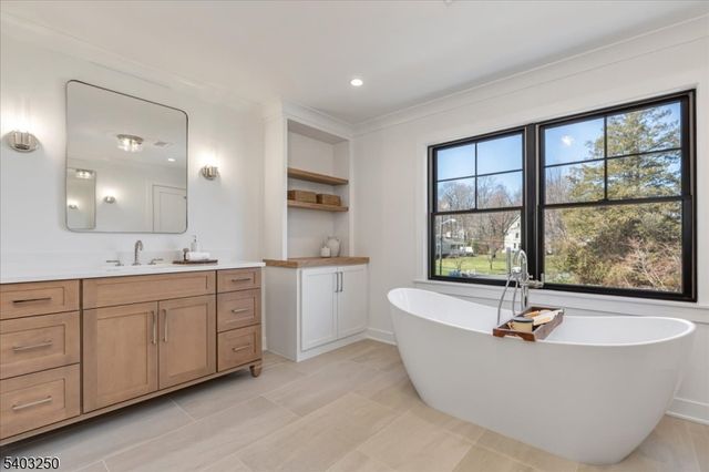 1822 North Gate, Scotch Plains Twp., NJ 07076