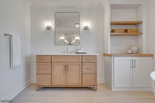 1822 North Gate, Scotch Plains Twp., NJ 07076