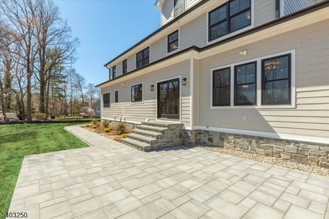 1822 North Gate, Scotch Plains Twp., NJ 07076