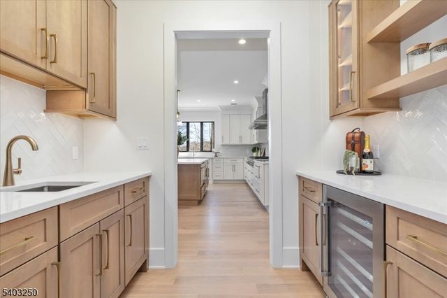 1822 North Gate, Scotch Plains Twp., NJ 07076