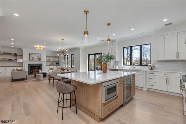 1822 North Gate, Scotch Plains Twp., NJ 07076