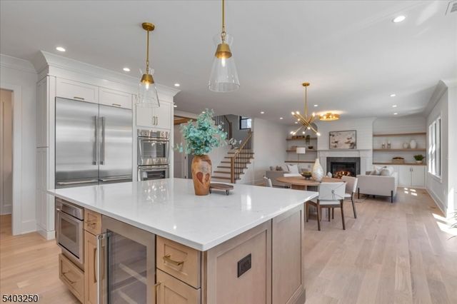 1822 North Gate, Scotch Plains Twp., NJ 07076