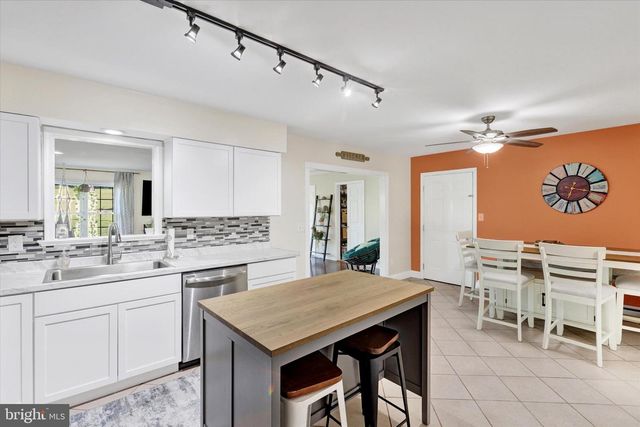 1352 BAIR RD, Bainbridge, PA 17502