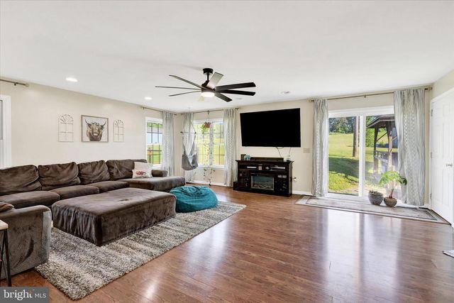 1352 BAIR RD, Bainbridge, PA 17502
