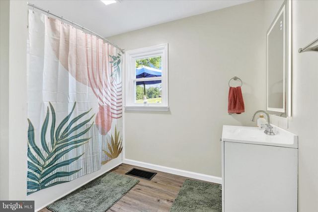 1352 BAIR RD, Bainbridge, PA 17502