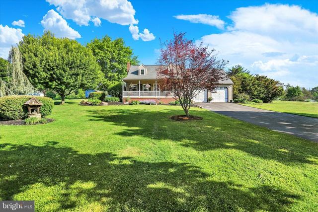 1352 BAIR RD, Bainbridge, PA 17502