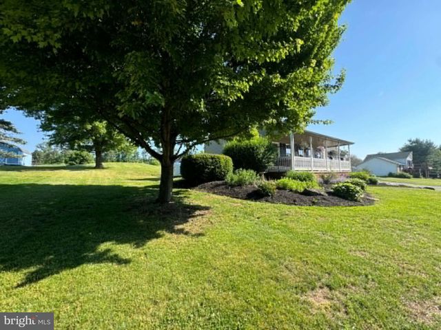 1352 BAIR RD, Bainbridge, PA 17502