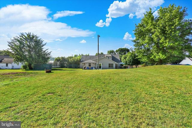 1352 BAIR RD, Bainbridge, PA 17502