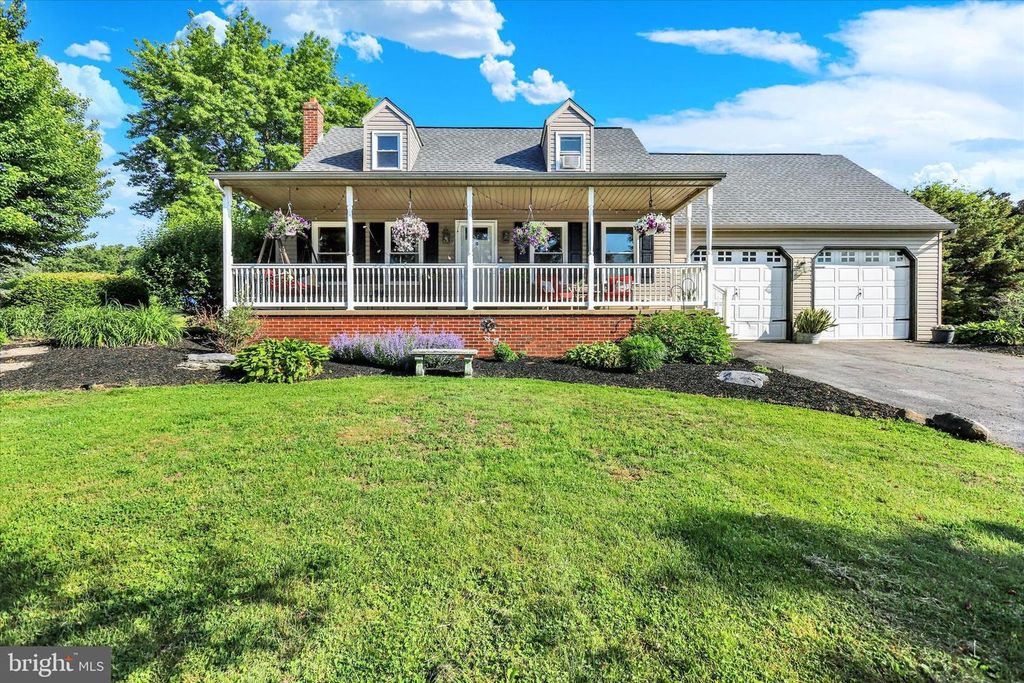 1352 BAIR RD, Bainbridge, PA 17502