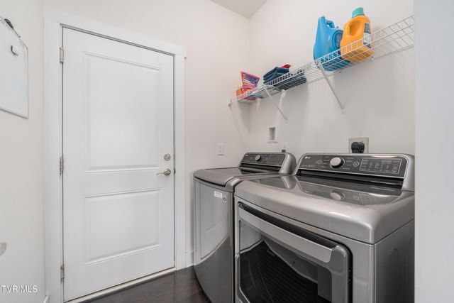 1388 Hammett Road, Johnson City, TN 37615