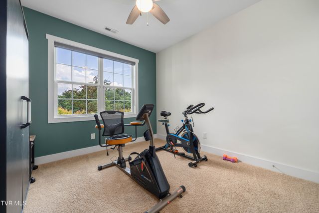 1388 Hammett Road, Johnson City, TN 37615