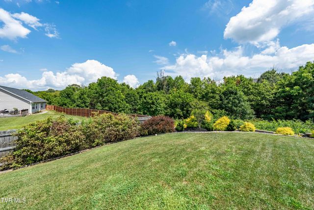 1388 Hammett Road, Johnson City, TN 37615