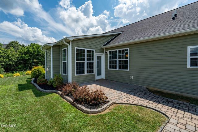 1388 Hammett Road, Johnson City, TN 37615