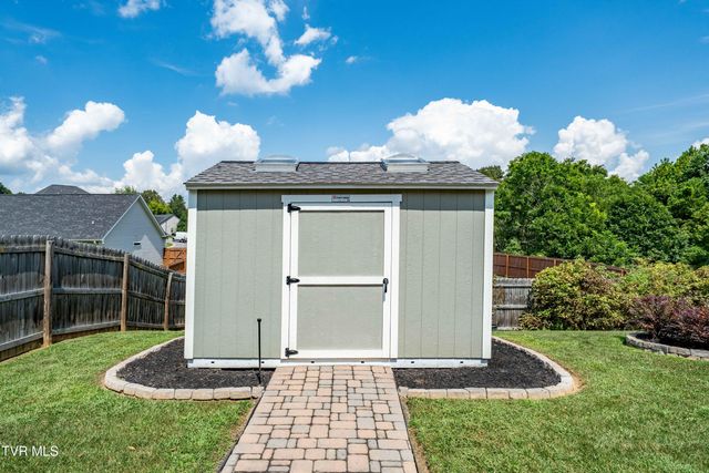 1388 Hammett Road, Johnson City, TN 37615