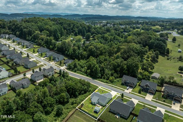 1388 Hammett Road, Johnson City, TN 37615