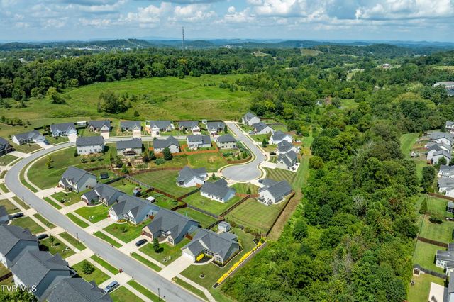1388 Hammett Road, Johnson City, TN 37615