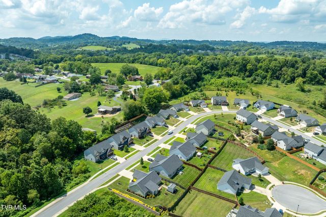 1388 Hammett Road, Johnson City, TN 37615
