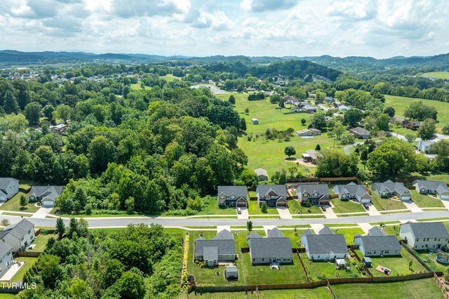 1388 Hammett Road, Johnson City, TN 37615