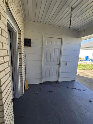 449 Keene Troy Pike, Versailles, KY 40383