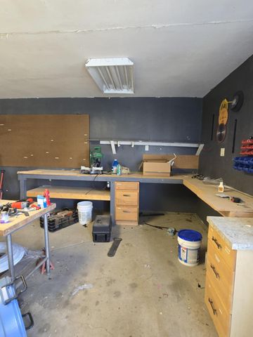 449 Keene Troy Pike, Versailles, KY 40383