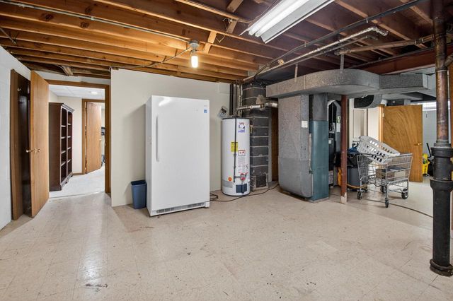 16 Illinois STREET, Racine, WI 53405