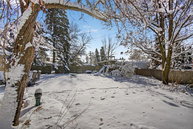 16 Illinois STREET, Racine, WI 53405