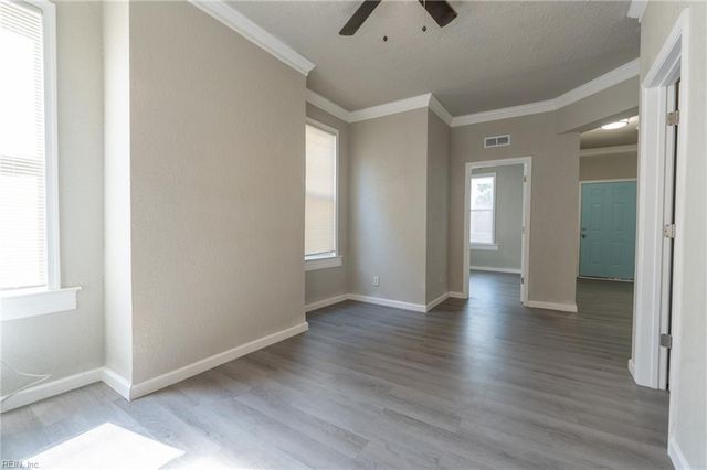 9294 1st View St Apt 1, Norfolk, VA 23503
