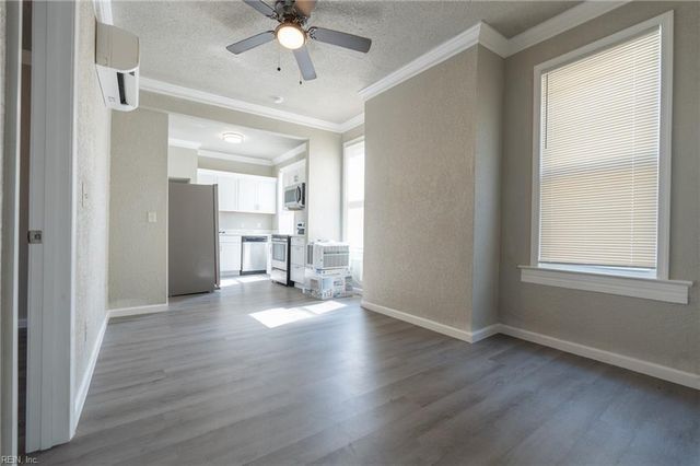9294 1st View St Apt 1, Norfolk, VA 23503