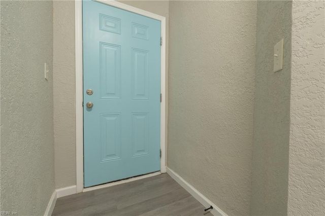 9294 1st View St Apt 1, Norfolk, VA 23503