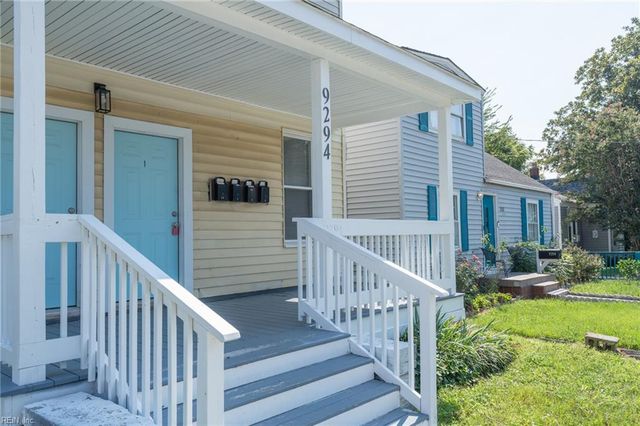 9294 1st View St Apt 1, Norfolk, VA 23503