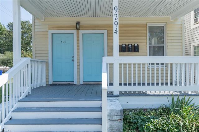 9294 1st View St Apt 1, Norfolk, VA 23503