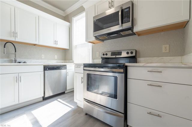 9294 1st View St Apt 1, Norfolk, VA 23503