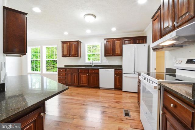 31 COSNER RD, Louisa, VA 23093