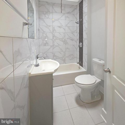 5515 CATHARINE ST, Philadelphia, PA 19143