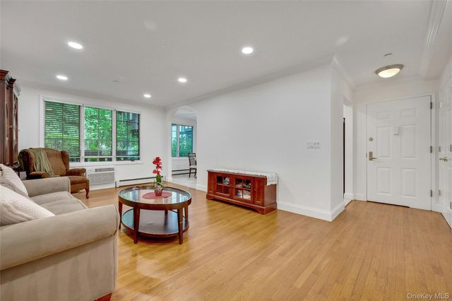 16 Manville Lane 2, Pleasantville, NY 10570