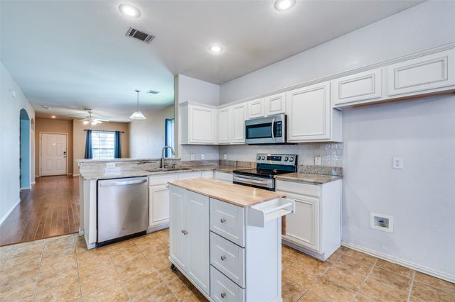 10061 Cedar Lake Drive, Providence Village, TX 76227