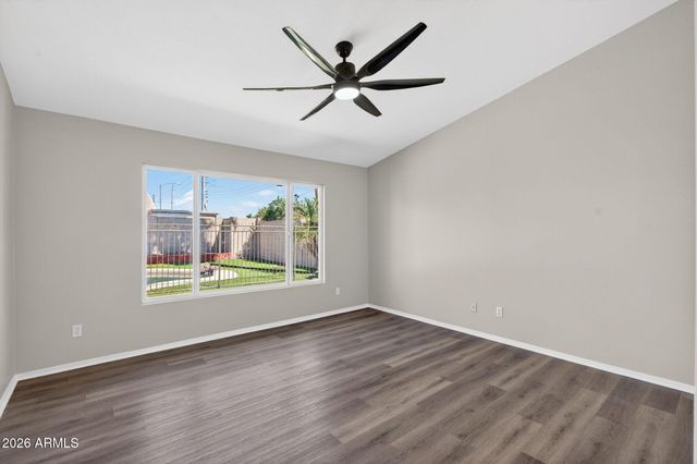 1304 W BLUEFIELD Avenue, Phoenix, AZ 85023