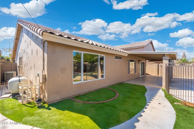 1304 W BLUEFIELD Avenue, Phoenix, AZ 85023